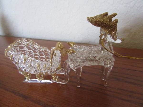 Hand Blown Spun Glass Reindeer and Sleigh 1