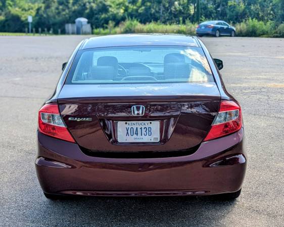 2012 Honda Civic LX 2 Dueños SUPER POCAS MILLAS Automático Informe Carfax Disponible - $10,950 (Walton)63625001658755124