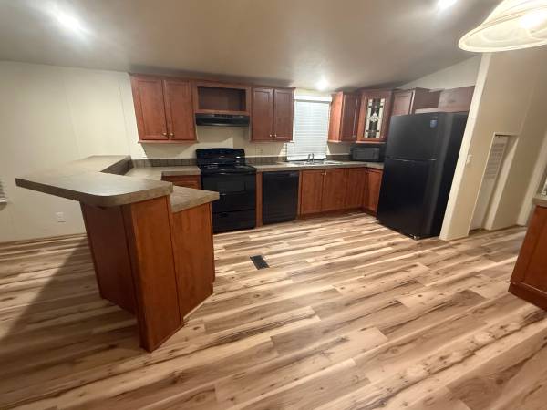 $1,500 / 1280ft2 - For Sale or Rent (Broken Arrow)63981981084163121