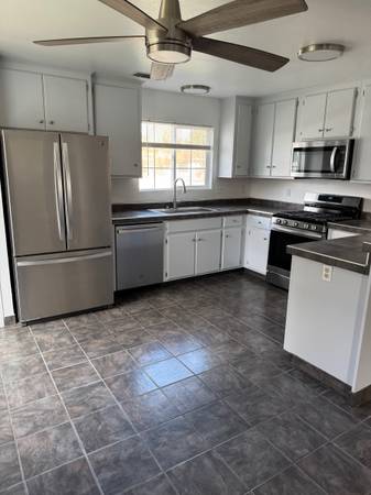 $1,395 / 2br - 850ft2 - Just remodeled 2 Bedroom 2 FULL baths All STAINLESS Appliances (Red Bluff)63972532383107120