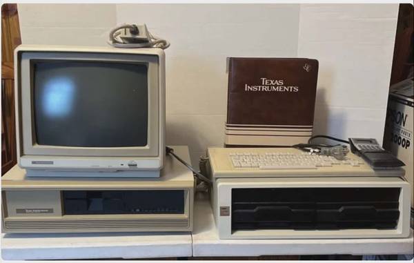 TEXAS INSTRUMENTS PROFESSIONAL COMPUTER + OTHER 1