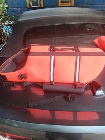 Dog Lifejacket  fit medium  to large size Dog 1