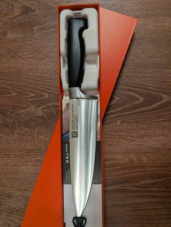 Zwilling 8in 4 Star Chef Knife 1