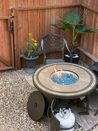 Propane fire pit table 1