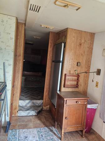 $180 / 1br - River front rv weekly rentals (5196 lindgreen river st)64036534200578123