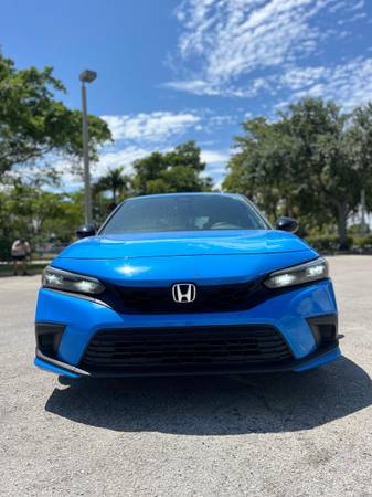 Honda Civic 2023 - $14,000 (Hollywood)63489680283779121