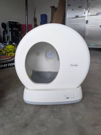 Automatic Litter Box 1