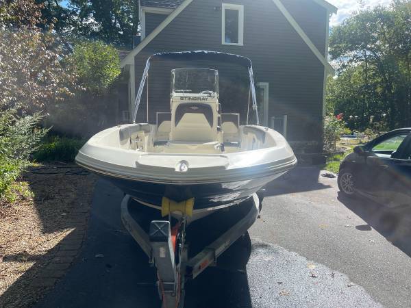 2017 186 Stingray Center Console with 115 Merc - $20,500 (Hanson)63470643500931124