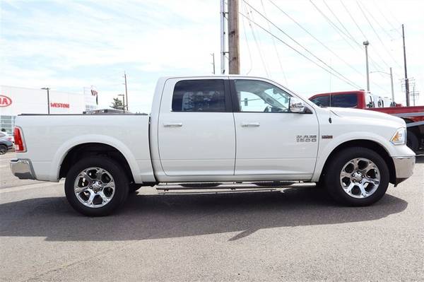 2017 RAM 1500 Laramie 4X4 - Photo 6