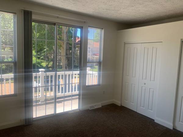 $1,750 / 2br - Greentree Crafton Area. 2Br 2 Bath $1750 (Crafton Borough)64013369255937124