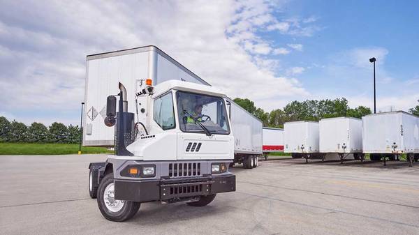 Yard Hostler / UTR Driver - Chofer de Yard Hostler 1