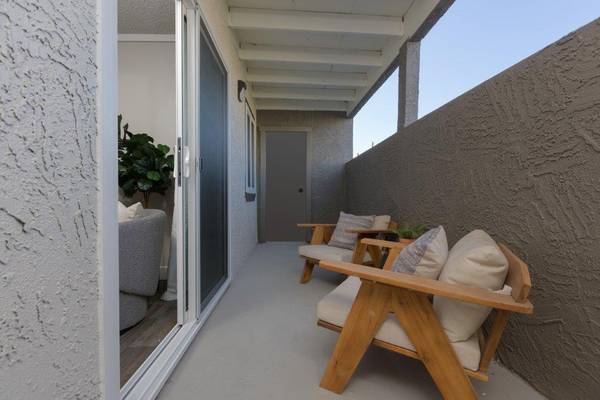 $1,514 / 3br - 1192ft2 - Pets Welcome, Upgrades Everywhere, Designer Finishes, Tour Today (North Phoenix)64024998085122124