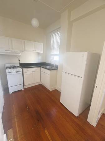 $1,745 Live in the City Core– Cozy Studio w/ On-Site Laundry & Transit Access (tenderloin)63873333059585123