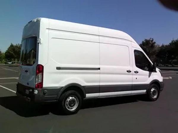 2015 Ford Transit 250 Van - Photo 13