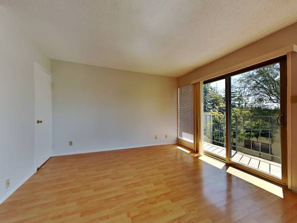 $1,945 Morcom Rose Garden in your Back Yard! Upgraded Units! (oakland lake merritt / grand)63873333580929123