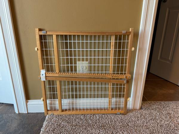 Wooden baby gate 1