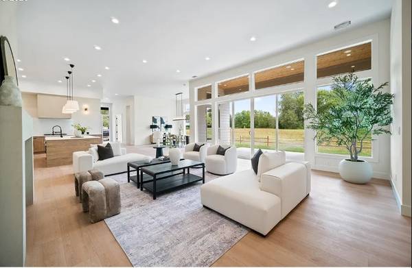 $1,500,000 / 4br - 2725ft2 - Vancouver Lakeview Home | 4 Beds, Quartz Island, Spa Shower (Vancouver)63735809308931121