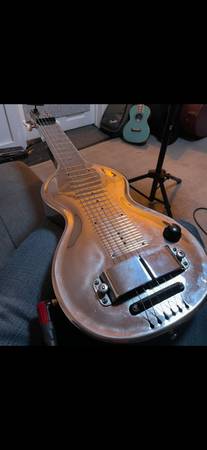 Rickenbacker Silver Hawaiian Lapsteel 1