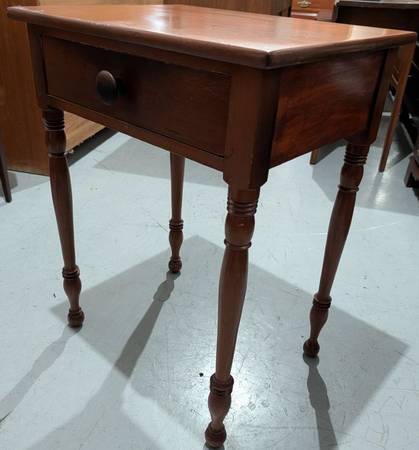 -Table (Mahogany Accent Table with Drawer circa 1940s - 1960s) 1