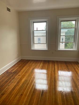 $3,500 / 3br - $3,500 / 3br - 85 Pleasant Street Apt 8 (Dorchester)63699373758849124
