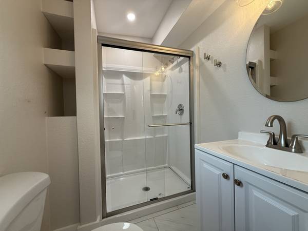 $1625.00 / 1br - 560ft2 - Beautifully remodeled apartment for Rent in Gulfport, FL -$162564002492596354124