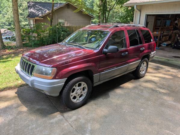 Mechanic's Special 2000 Jeep Grand Cherokee Laredo 2WD Inline 6 1