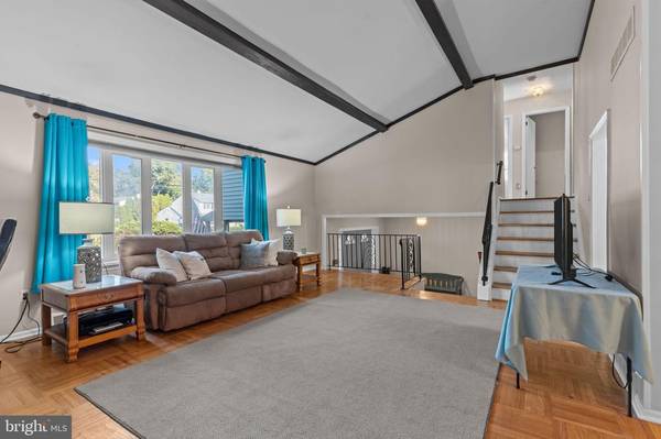 $600,000 / 4br - 2430ft2 - 17 Highland Drive Yardley Open House 10/12 1p to 3p (Yardley)64046038171906122