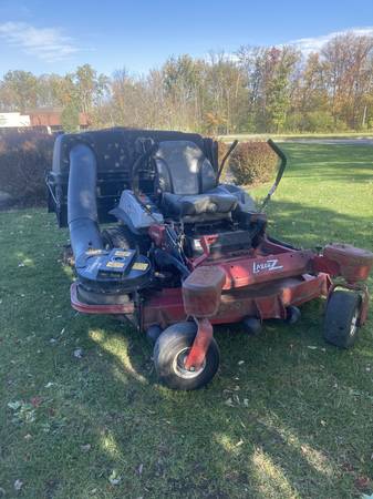 Exmark 60" Zero Turn With Bagger 1