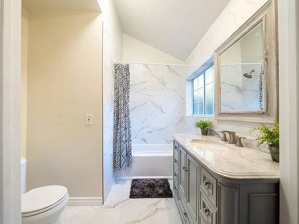 $555 / 1br - 420ft2 - "ADU moderno de 1+1 en Winnetka: entrada privada y patio, cerca de CSUN" (Los Ángeles)63952930193411124