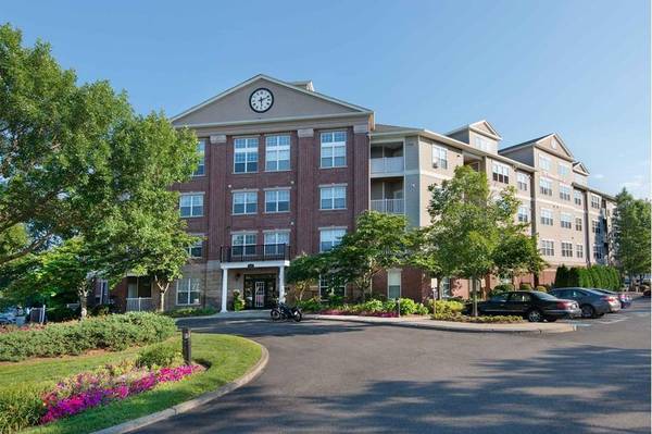 $2,863 / 2br - 1081ft2 - Loft-style homes, Gas fireplace, Granite countertops, Loft (Peabody, MA)63996691461506124