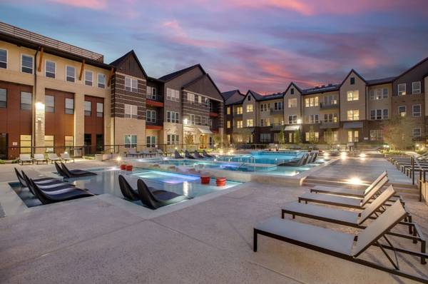 $1,999 / 2br - A New Upscale Apt in Frisco with 6 WEEKS FREE! (Frisco/Plano/McKinney)63936220423683122