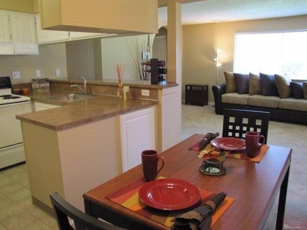 $1,503 / 2br - 809ft2 - Ventilador de techo, Armarios empotrados, Mantenimiento en el lugar con conocimientos (Gresham)63672654638977123