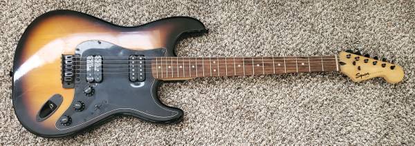 2012 Fender Squier Stratocaster Bullet HH Electric Guitar 1