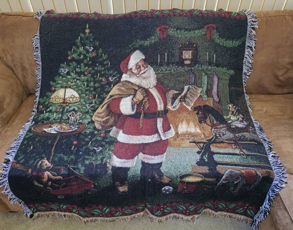 /// VTG "SANTA" AFGHAN THROW \\\ 1
