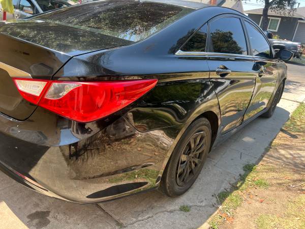 Hyundai Sonata - $1,100 (Lakewood)63470893115651123