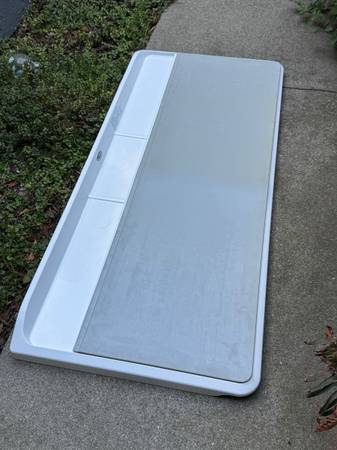 Front loader washer dryer work top