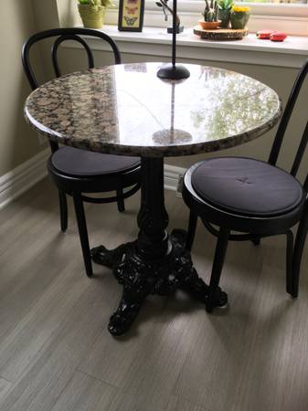 Bristol  table with two chairs 1