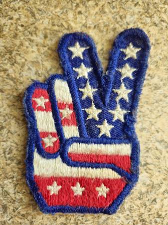 PEACE SIGN PATCH 1