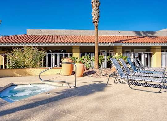 $850 / 321ft2 - mudarse de inmediato, $500 de descuento en total al mudarse, ¡$100 de administración especial! (5104 E Van Buren Street, Phoenix, AZ, USA, Phoenix, AZ)63623922645633124