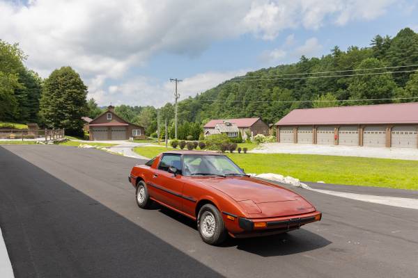 1980 MAZDA RX-7 / SOLO 16.297 MILLAS - $21.000 (CASHIERS)63471227115393121