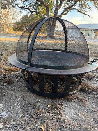 Frontgate Copper Firepit and Sparkgaurd set with cover Retails $1500 1