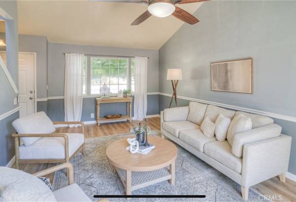 $2200.00 / 3br - 1200ft2 - Charming 3-bedroom, 2-bathroom home that perfectly blends comfort + co63972101948547121