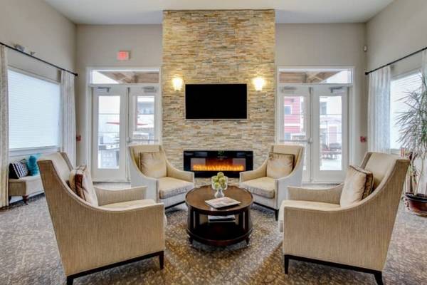 $1,474 / 2br - 725ft2 - Sala con chimenea, senderos para caminar cercanos, 2 habitaciones (3600 Forestbrooke Way SE, Olympia, WA)63870757605507124