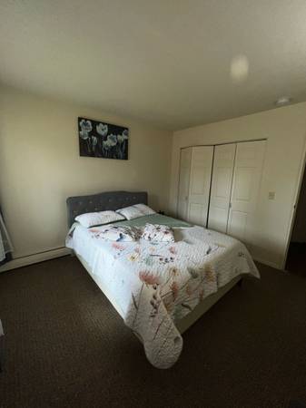 $300 / 1br - Compañero de cuarto amigable (Southington)63989074200322120