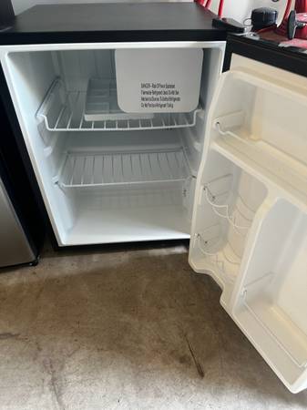 Mini fridge 1