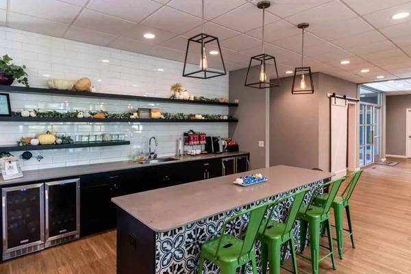 $2,067 / 2br - 1310ft2 - 2BD 2.5 BTH W/D IN UNIT!! $1000 OFF MOVE IN (Reno)63992635126531123