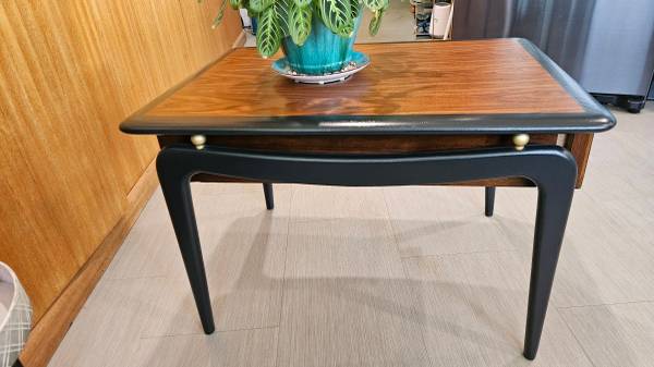 MCM Lane side table 1