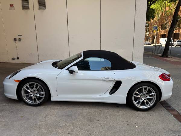 2016 Porsche Boxster – Blanco Metálico – 41.397 millas – Un solo dueño - $42.000 (SOMA / south beach)63624254463491123