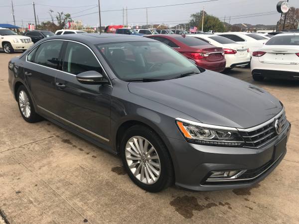 2021 Volkswagen Jetta S.   . . . . L I K E   NEW   low miles ! ! ! 1