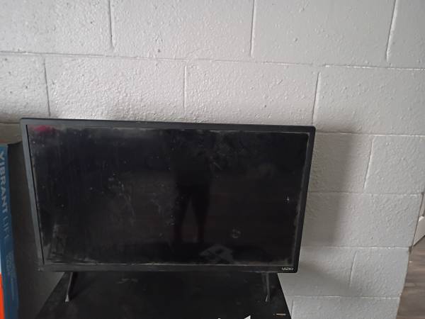 32 inch tv 1
